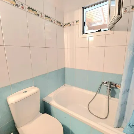 Agios Gordis Nest Apartman